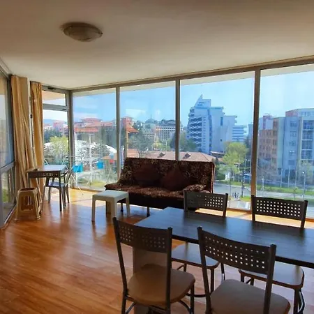 Bratanov Perla Studio Slantchev Briag